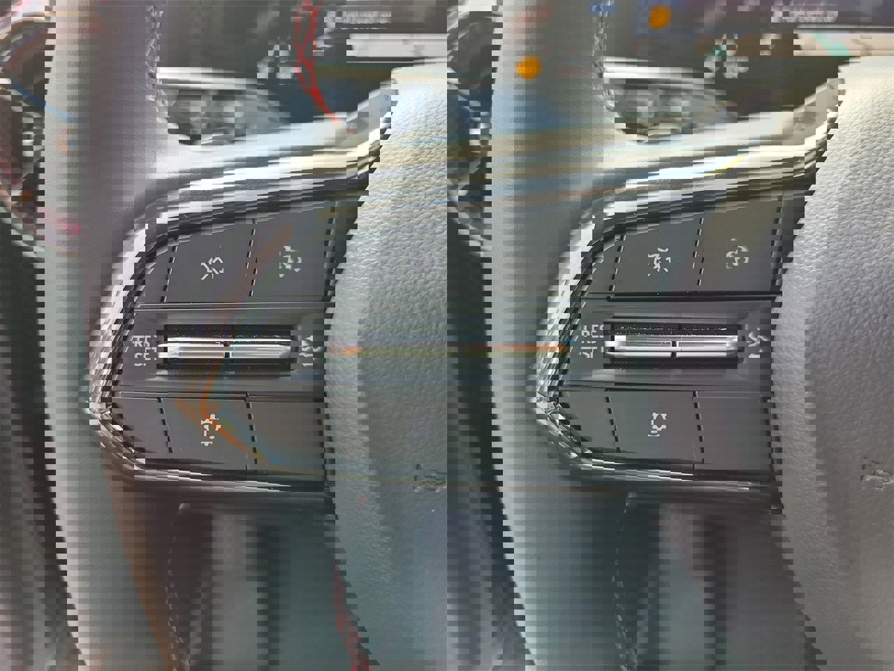 Used 2025 Chevrolet Equinox RS w/ Convenience Package III image 20