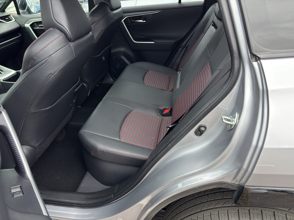 Used 2024 Toyota RAV4 XSE AWD/4WD image 5