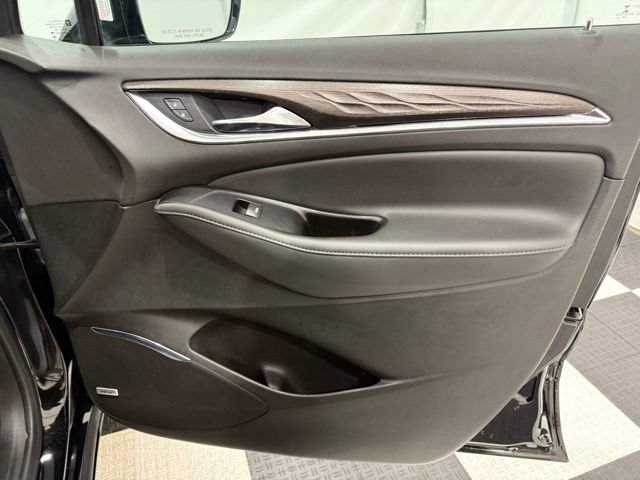 Used 2023 Buick Enclave Avenir w/ Avenir Technology Package AWD/4WD image 23