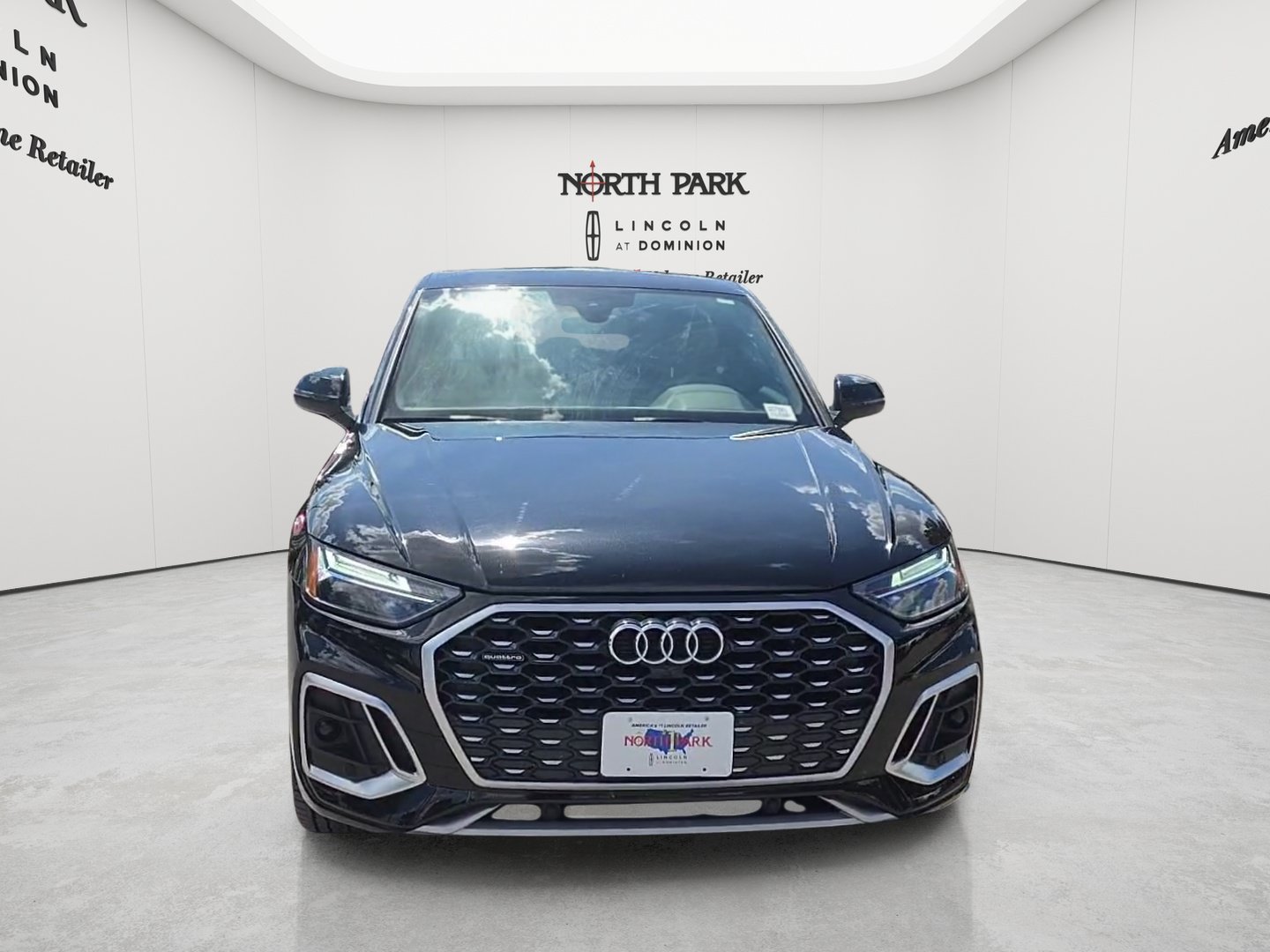 Used 2024 Audi Q5 2.0T Premium w/ Convenience Package AWD/4WD image 8
