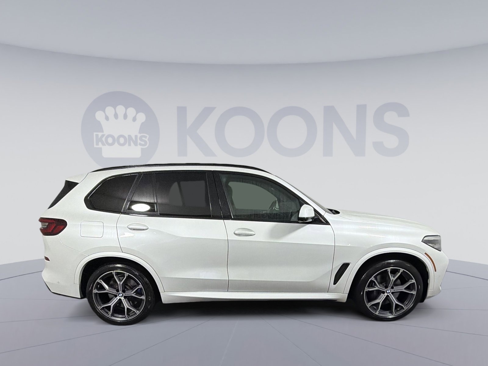 Used 2021 BMW X5 xDrive40i w/ M Sport Package image 8