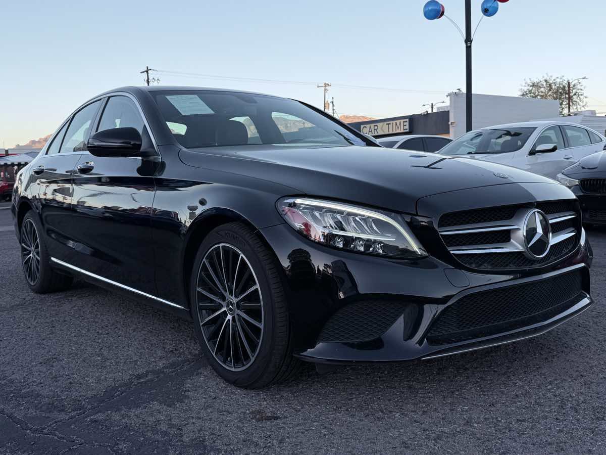 Used 2021 Mercedes-Benz C 300 Sedan image 2