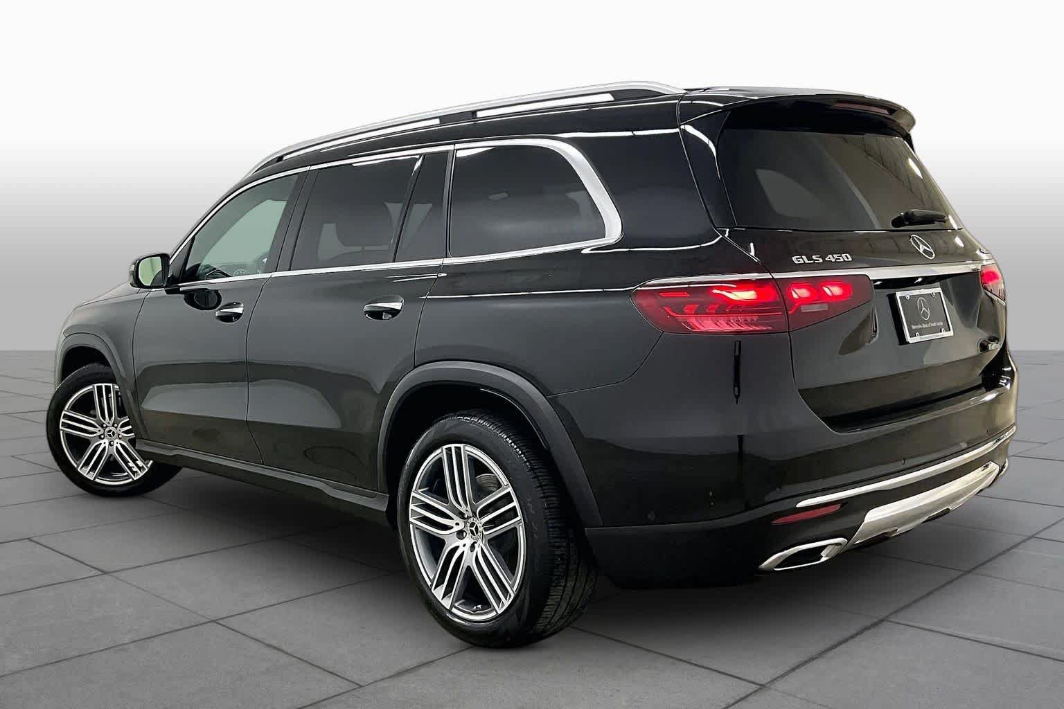 Certified 2025 Mercedes-Benz GLS 450 4MATIC image 12