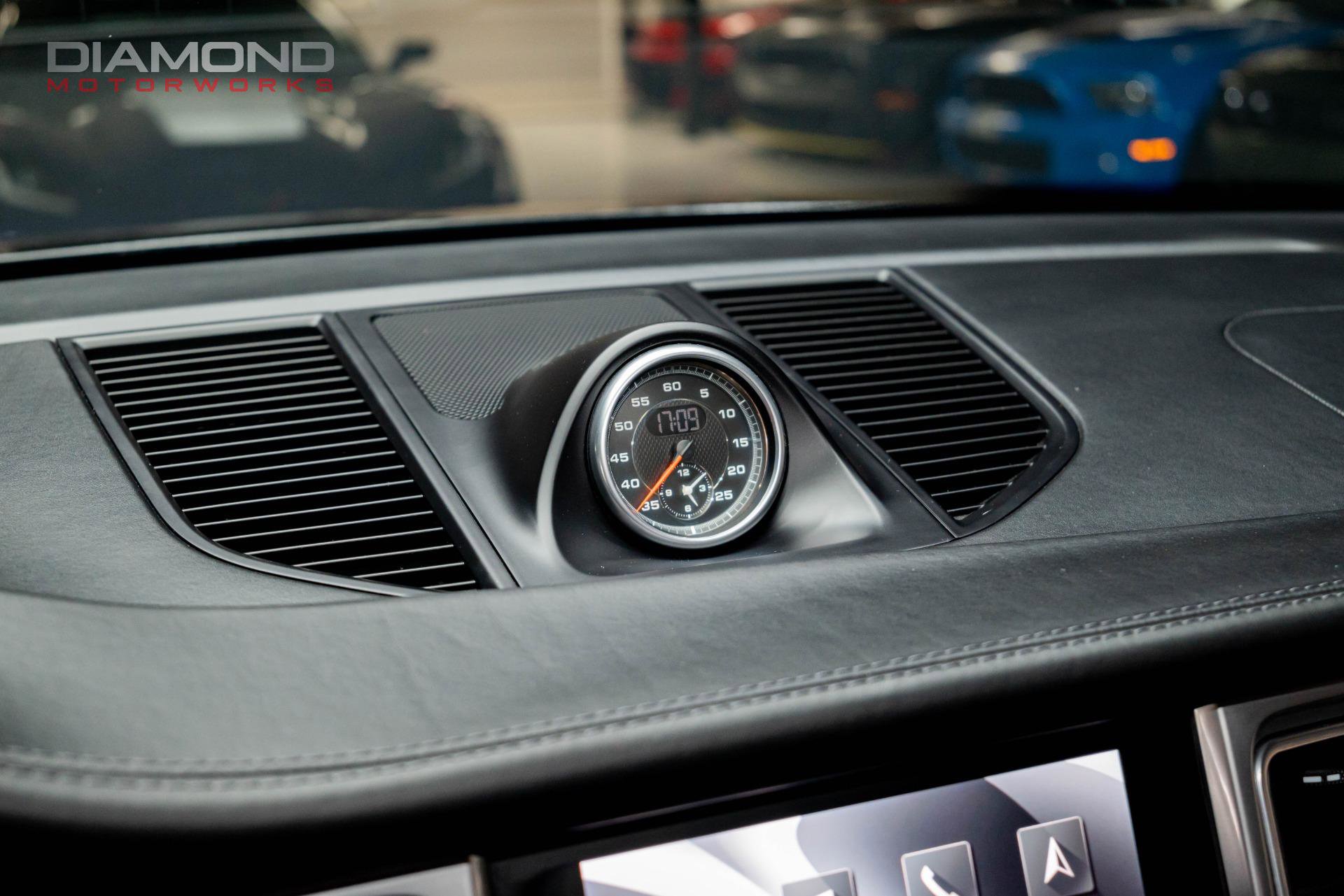 Used 2018 Porsche Macan Turbo image 68