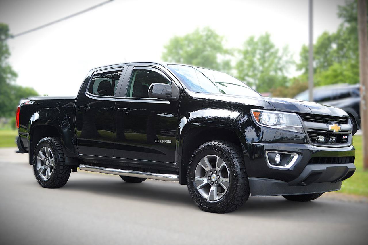 Used 2018 Chevrolet Colorado Z71 AWD/4WD image 3