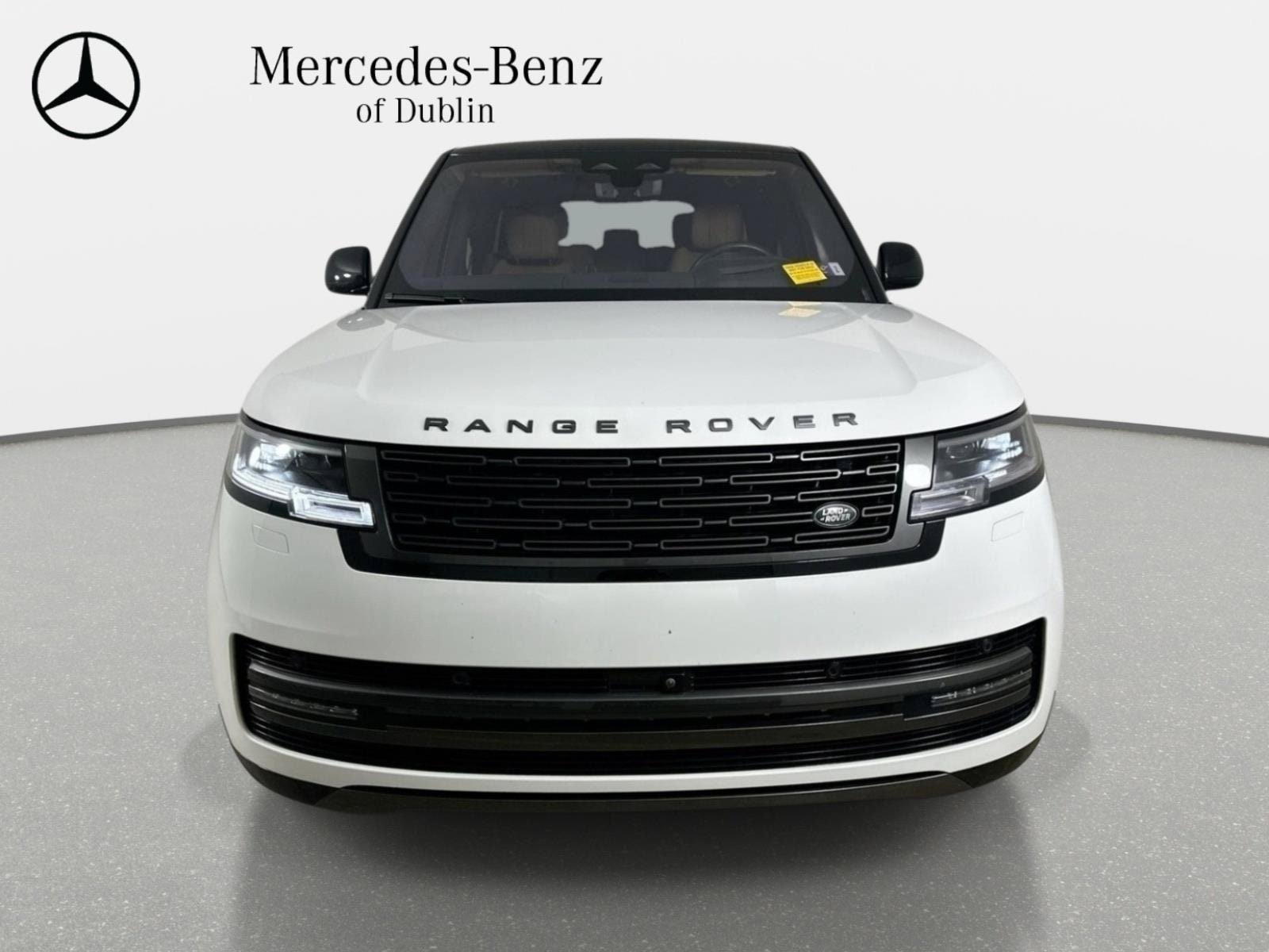 Used 2023 Land Rover Range Rover Long Wheelbase SE AWD/4WD image 2