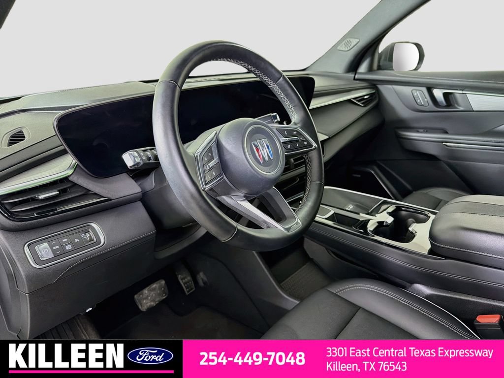 Used 2025 Buick Enclave Preferred AWD/4WD image 11