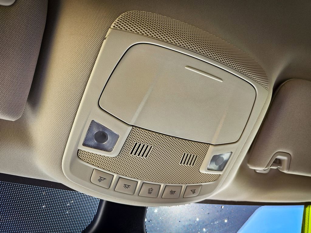 Used 2021 Ford Edge Titanium w/ Class II Trailer Tow Package image 29