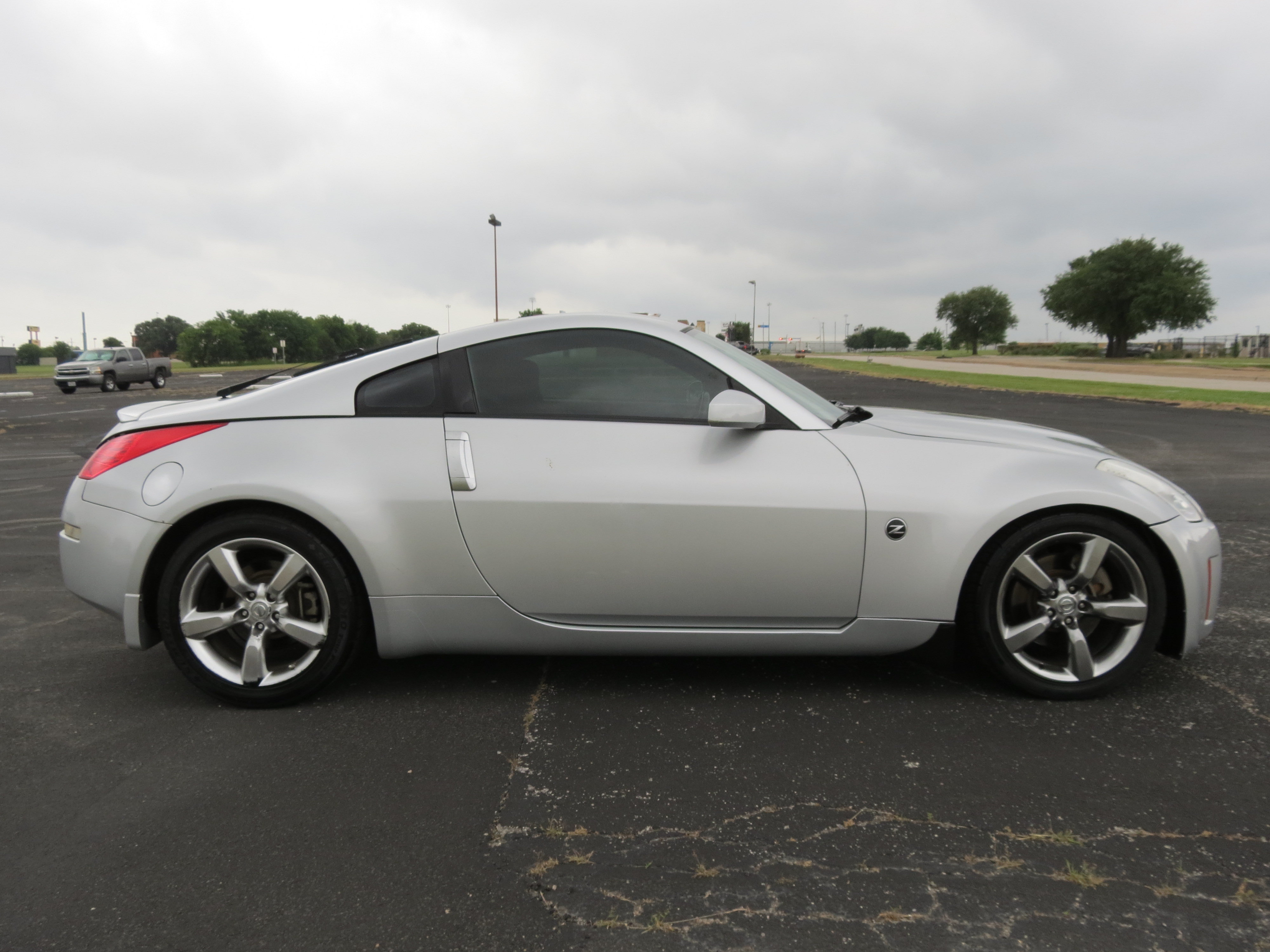 Used 2008 Nissan 350Z Enthusiast w/ Cargo Convenience Pkg RWD image 4