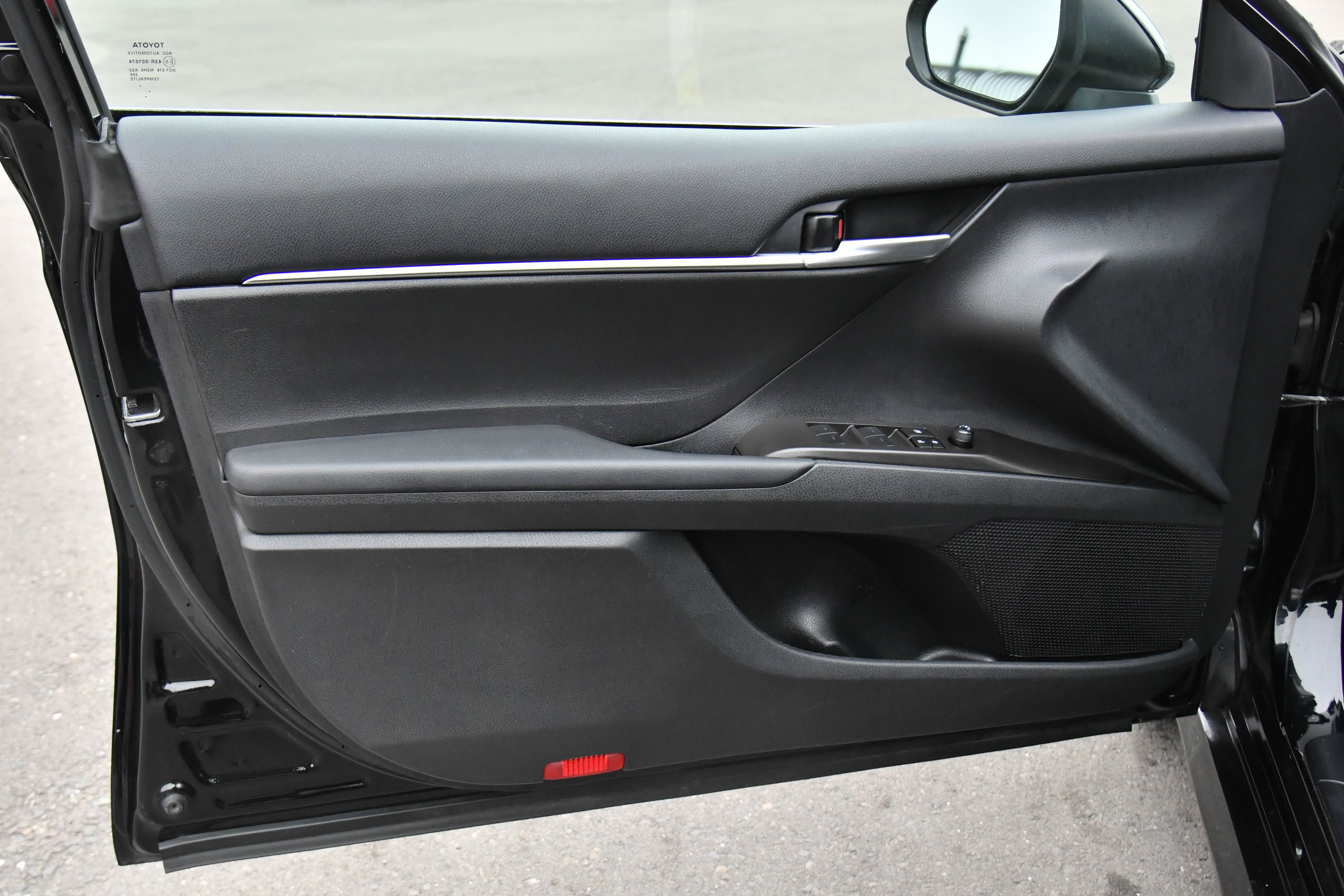 Used 2024 Toyota Camry LE image 13