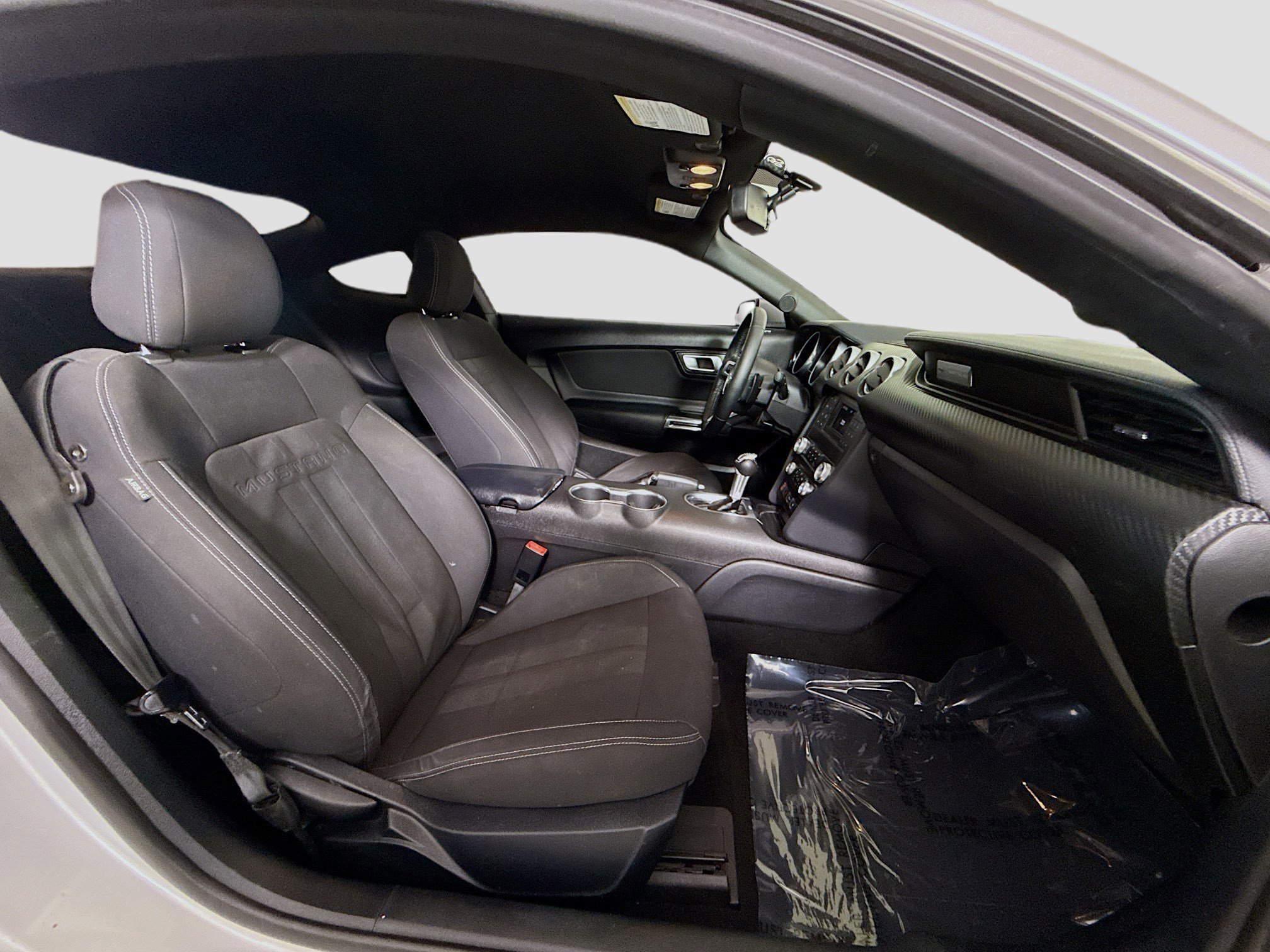 Used 2019 Ford Mustang Coupe image 27