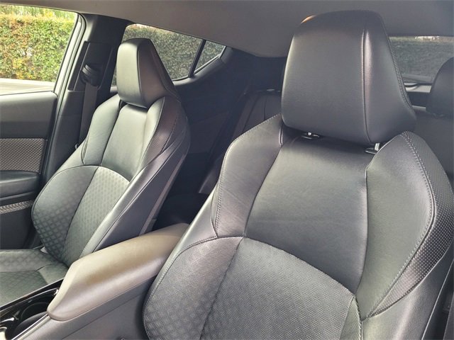 Used 2021 Toyota C-HR Limited image 11