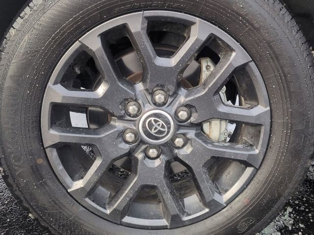 Used 2023 Toyota Tundra Platinum image 10