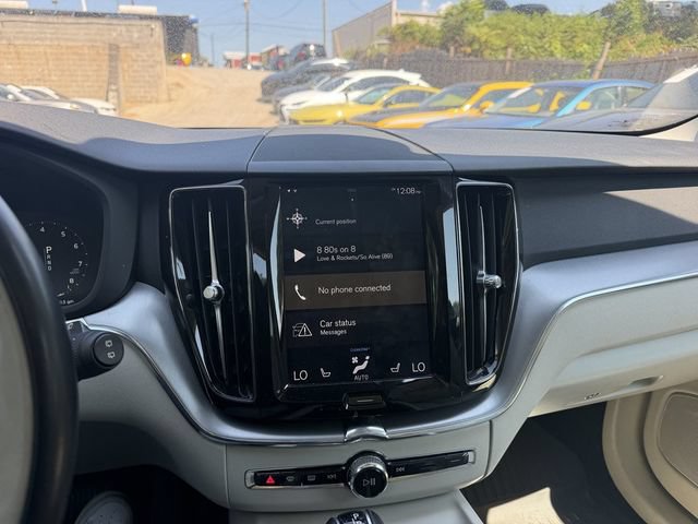 Used 2018 Volvo XC60 T5 Momentum w/ Convenience Package AWD/4WD image 10