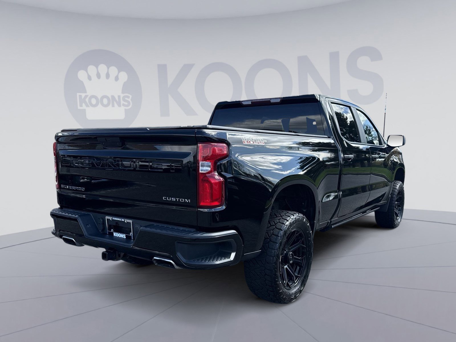 Used 2019 Chevrolet Silverado 1500 Custom Trail Boss w/ Custom Convenience Package image 7
