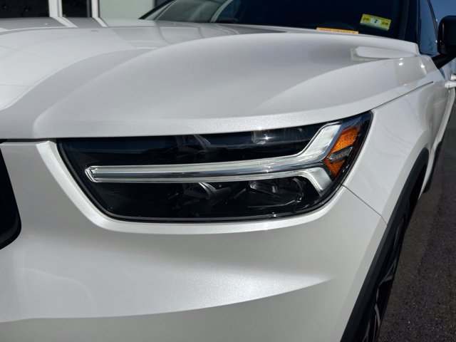 Used 2021 Volvo XC40 T5 R-Design w/ Climate Package AWD/4WD image 8