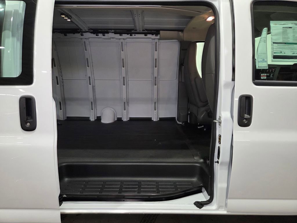 New 2025 Chevrolet Express 3500 Extended w/ Driver Convenience Package image 16