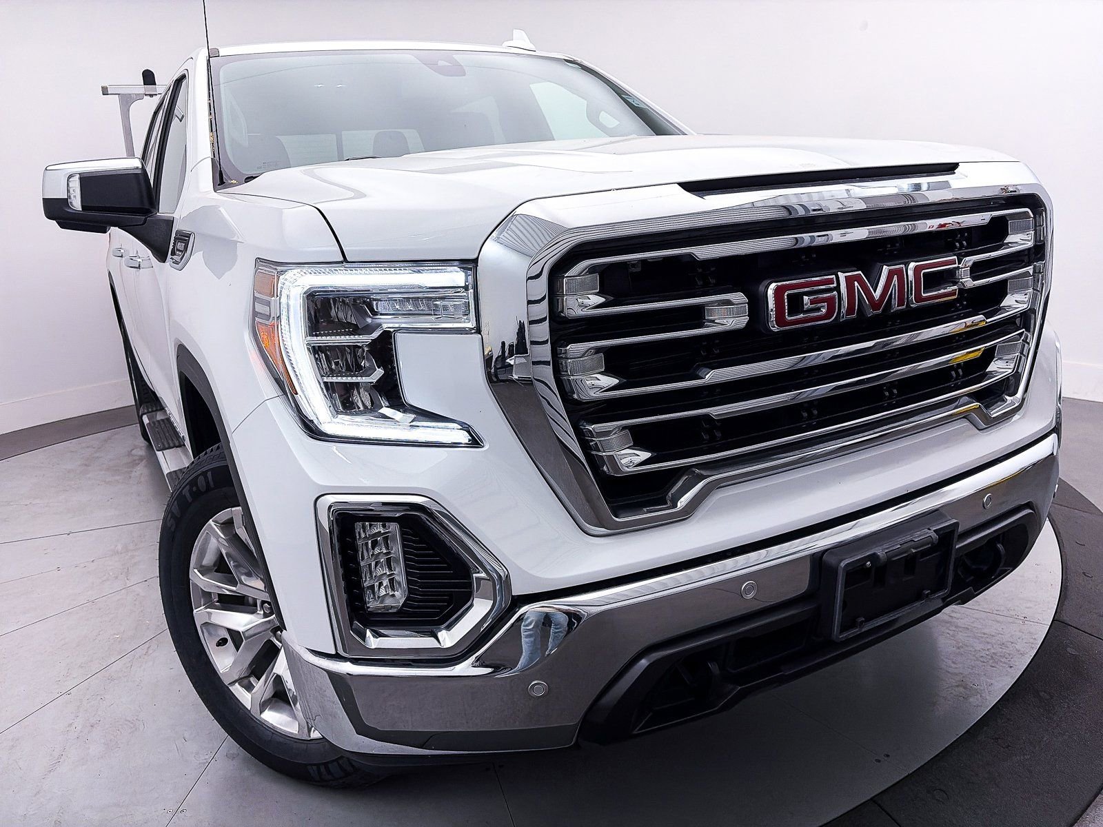 Used 2021 GMC Sierra 1500 SLT w/ SLT Premium Plus Package image 3