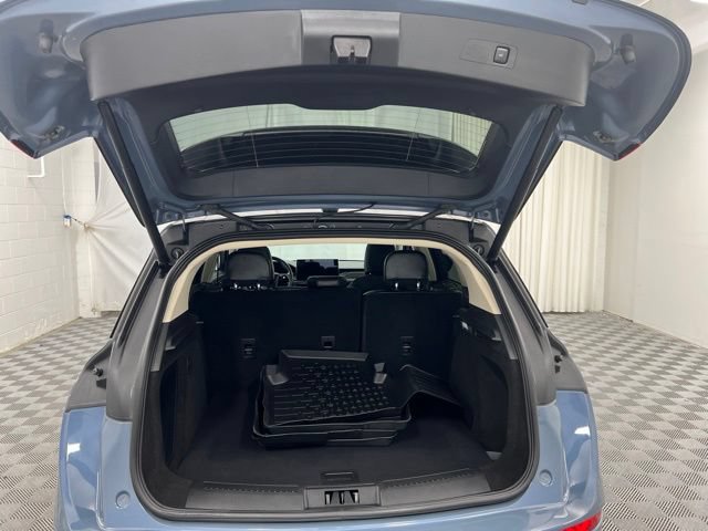 Certified 2024 Lincoln Corsair Reserve w/ Equipment Group 201A AWD/4WD image 8
