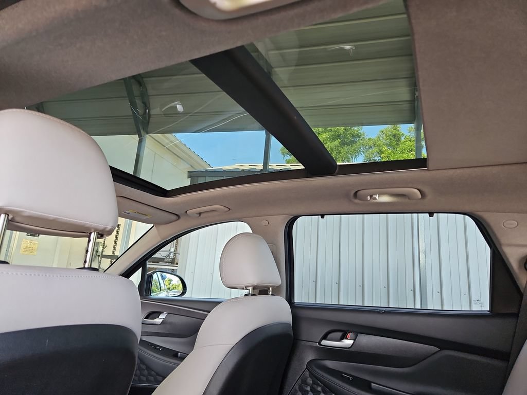 Used 2019 Hyundai Santa Fe Limited FWD image 23
