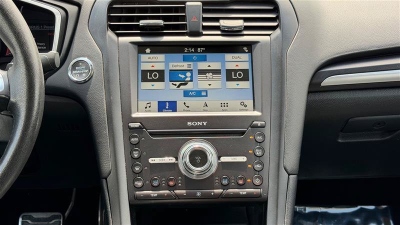 Used 2018 Ford Fusion Titanium AWD/4WD image 27