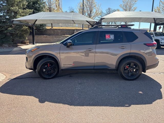Used 2025 Nissan Rogue SV AWD/4WD image 5