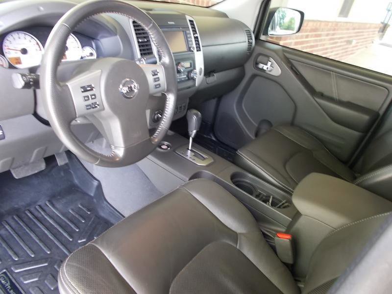 Used 2020 Nissan Frontier PRO-4X w/ Pro-4x Utility Package image 30