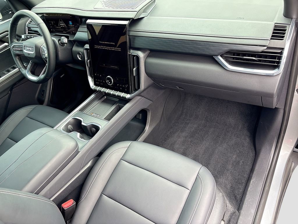 Used 2024 GMC Acadia Elevation w/ Trailering Package image 17