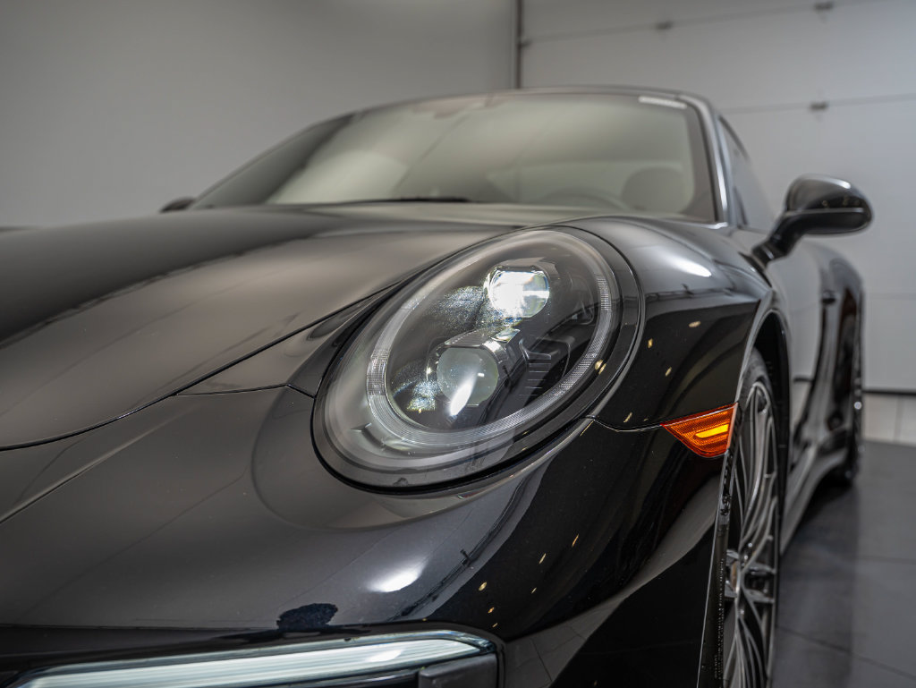 Used 2019 Porsche 911 Carrera 4S AWD/4WD image 33