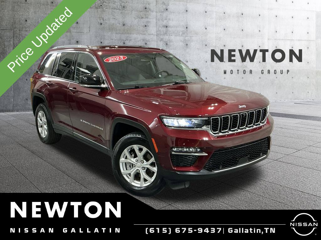 Used 2023 Jeep Grand Cherokee Limited w/ Luxury Tech Group II AWD/4WD image 1