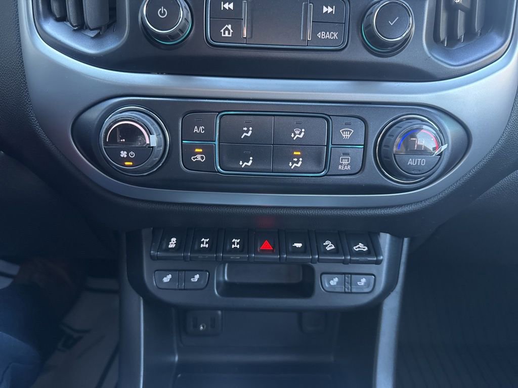 Used 2022 Chevrolet Colorado ZR2 w/ ZR2 Midnight Special Edition image 30