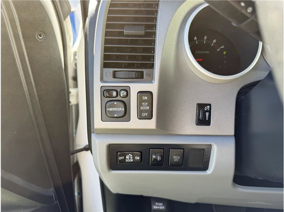 Used 2012 Toyota Tundra Limited AWD/4WD image 24