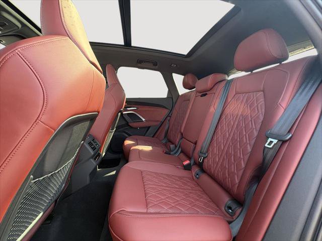 New 2026 Audi SQ5 Prestige AWD/4WD image 22