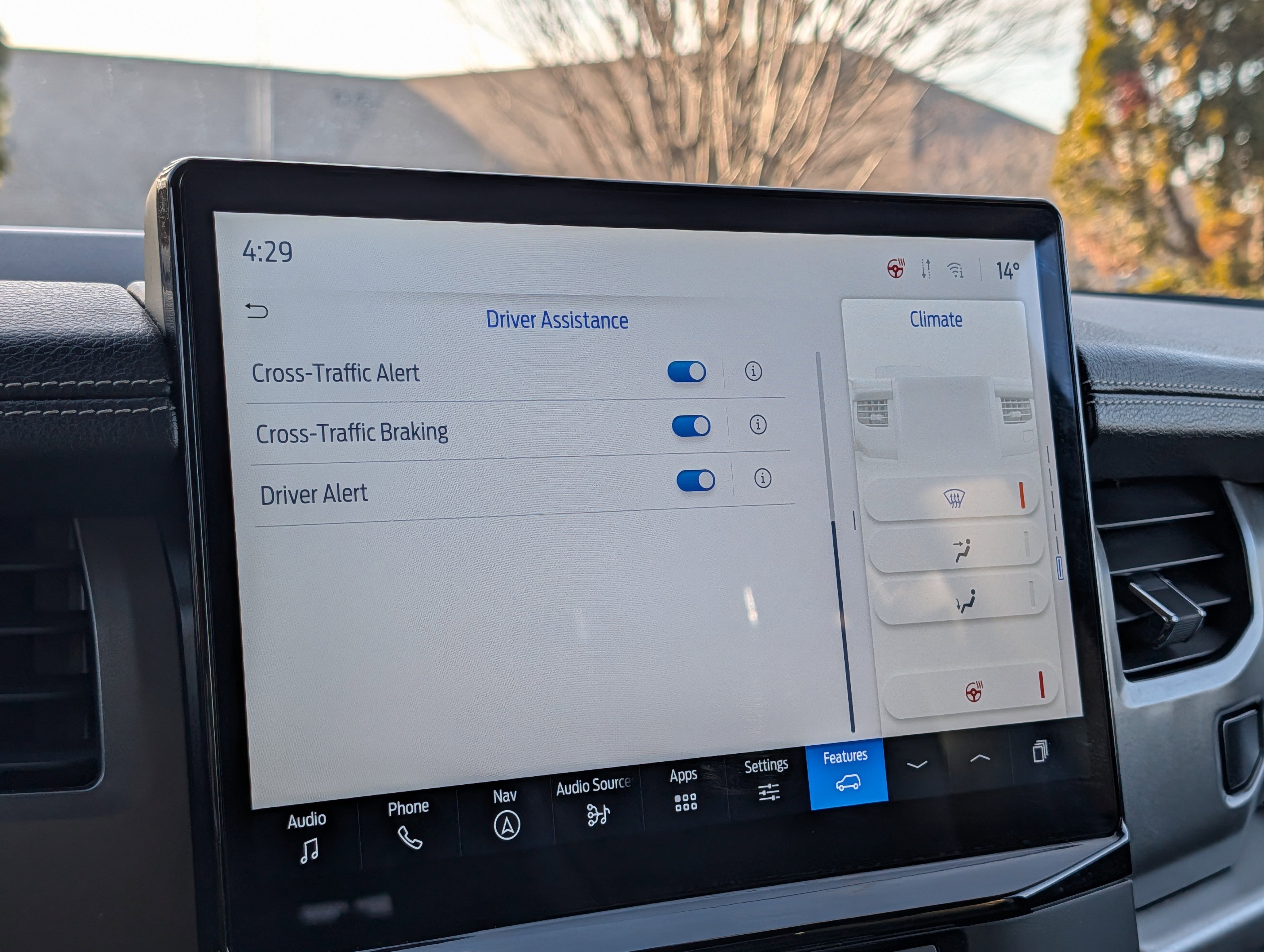 Used 2024 Ford Expedition Max XLT image 24