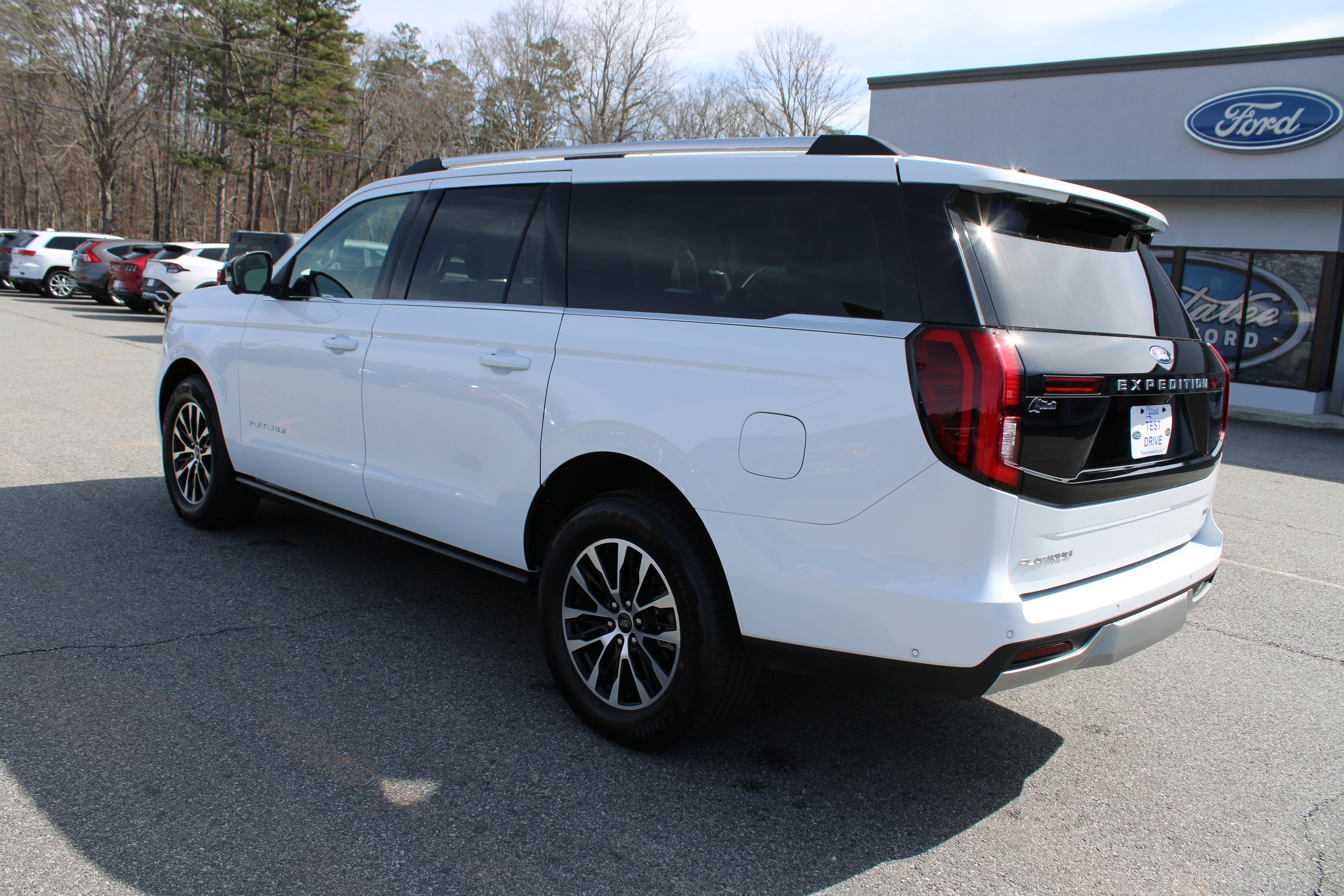 Used 2025 Ford Expedition Max Platinum image 8