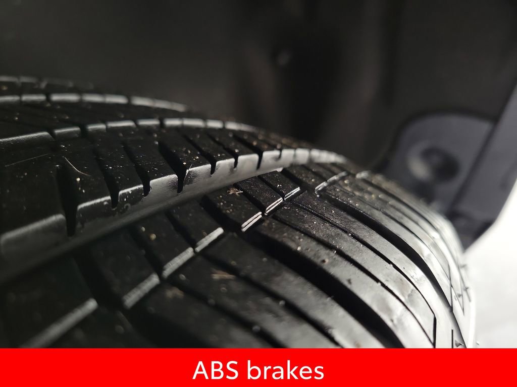 Used 2023 Toyota Highlander Limited image 12