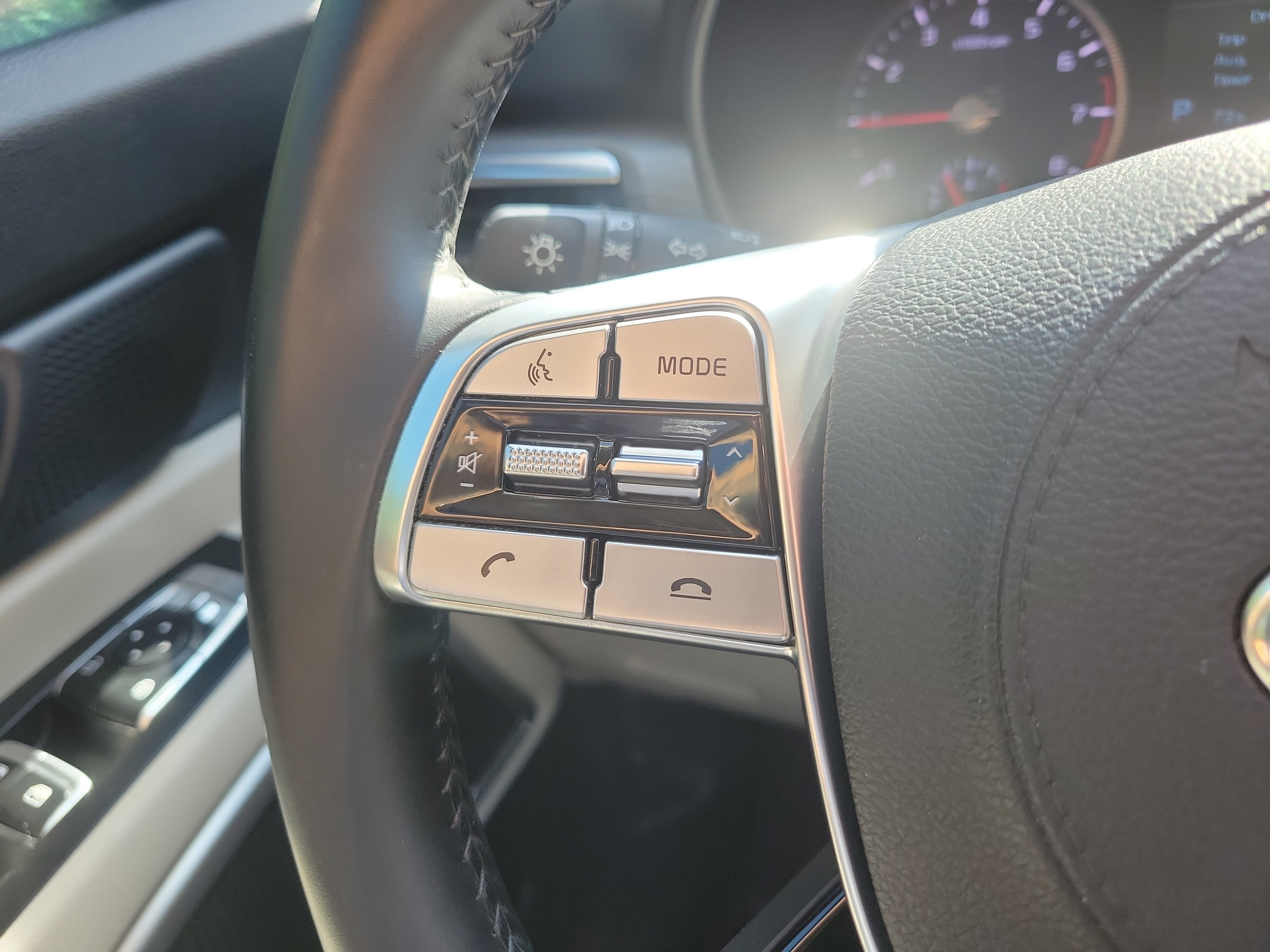 Used 2020 Kia Telluride EX w/ EX Premium Package image 27