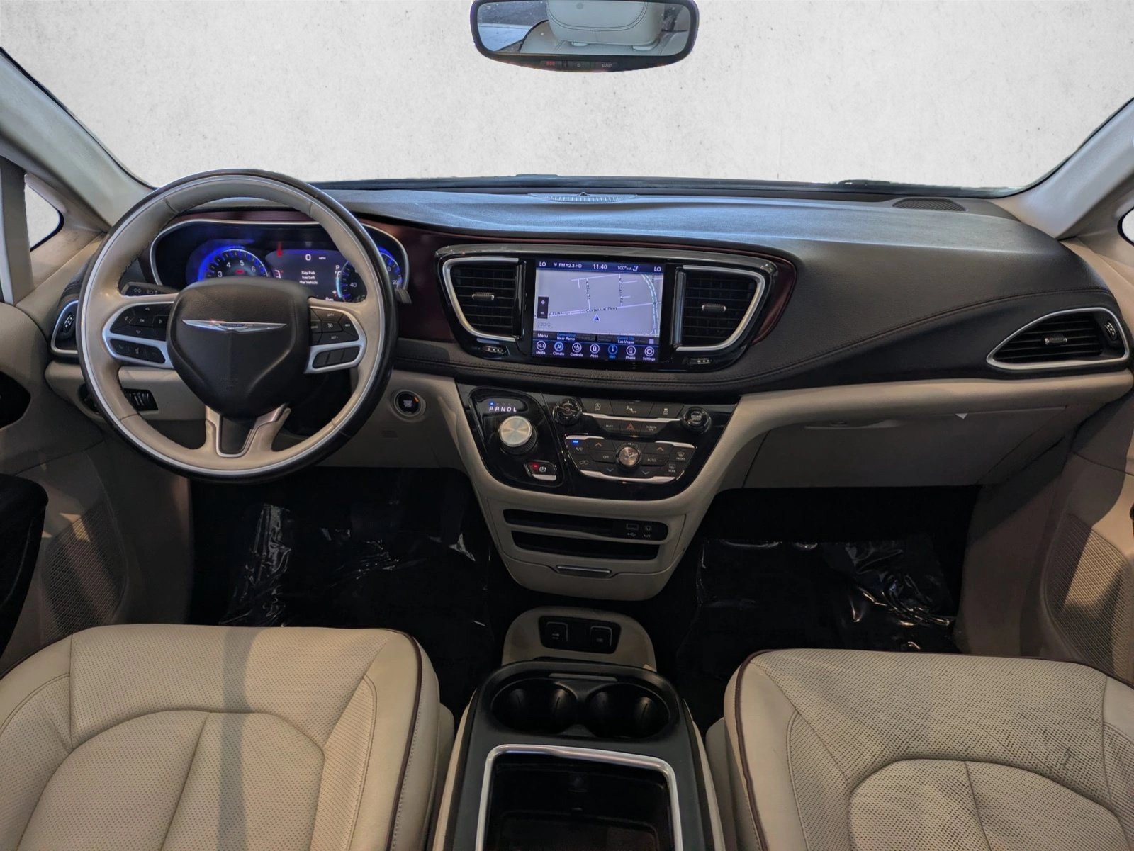 Used 2019 Chrysler Pacifica Limited FWD image 17