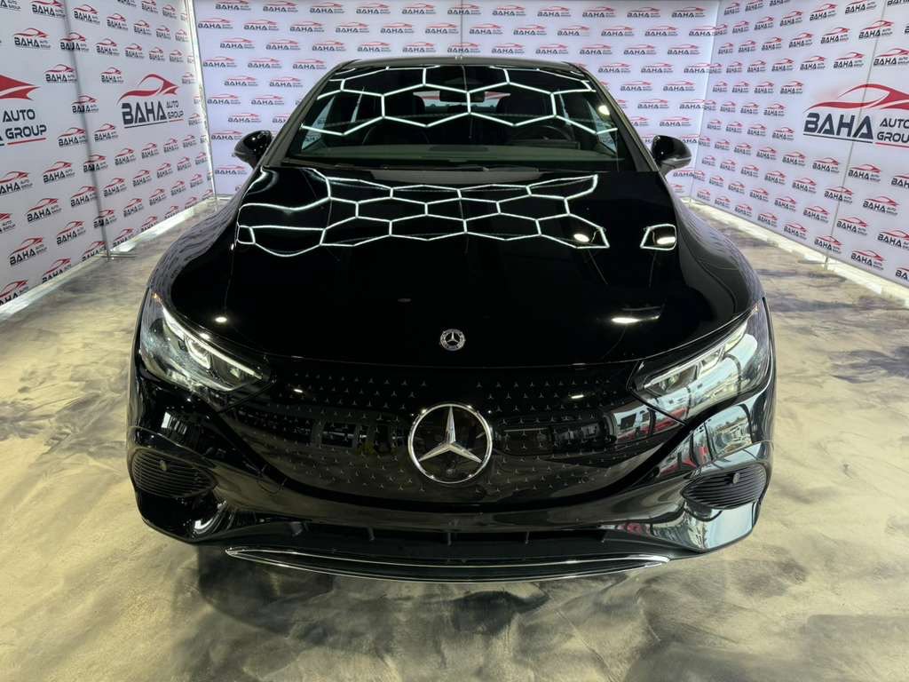 Used 2023 Mercedes-Benz EQE 500 4MATIC Sedan image 4