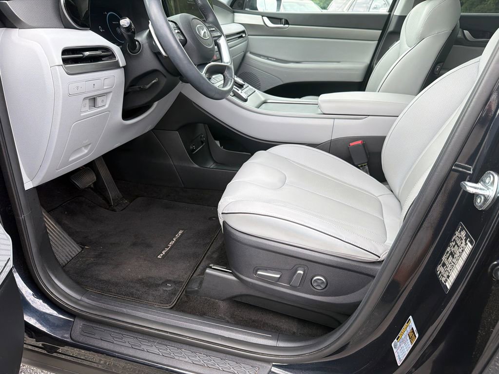 Used 2024 Hyundai Palisade SEL FWD image 9