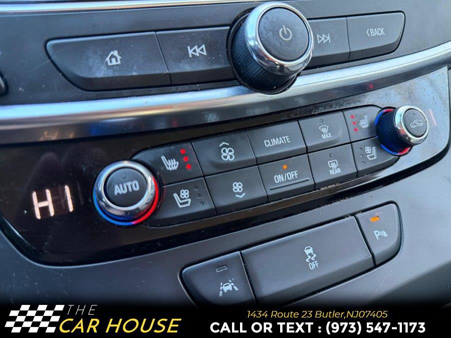 Used 2017 Buick LaCrosse Premium image 30