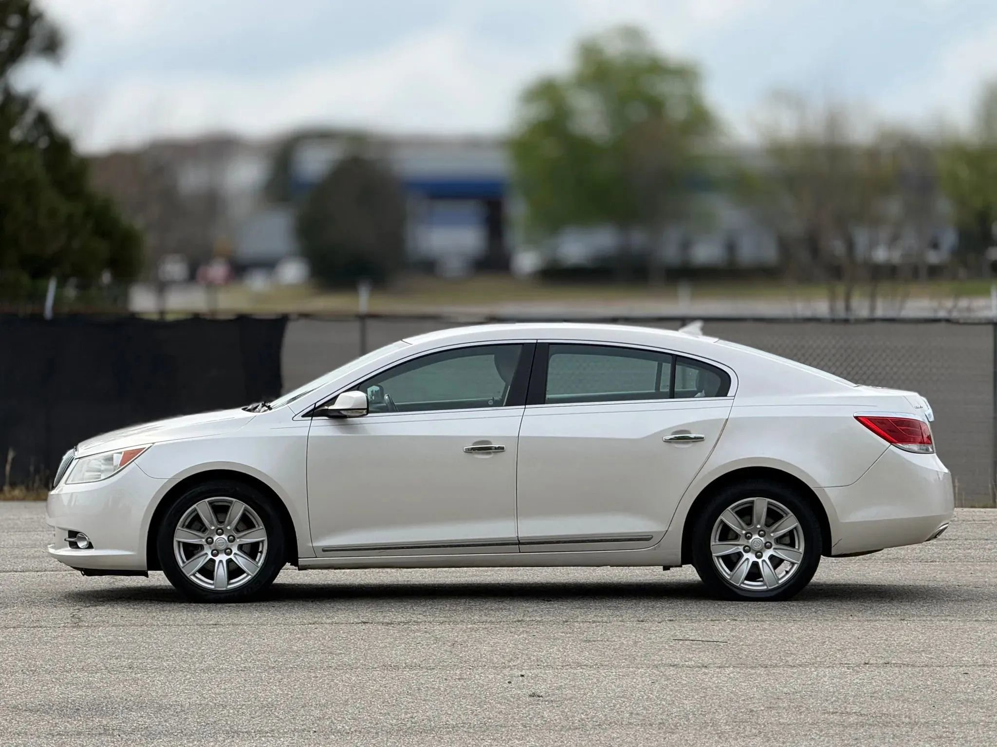 Used 2013 Buick LaCrosse Premium FWD image 8