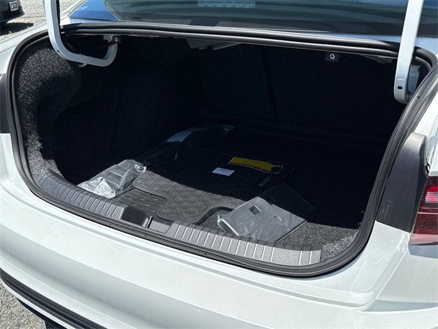 New 2025 Volkswagen Jetta SE image 15