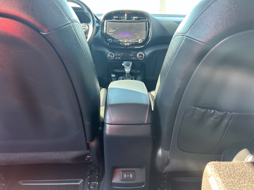 Used 2023 Kia Soul GT-Line FWD image 36