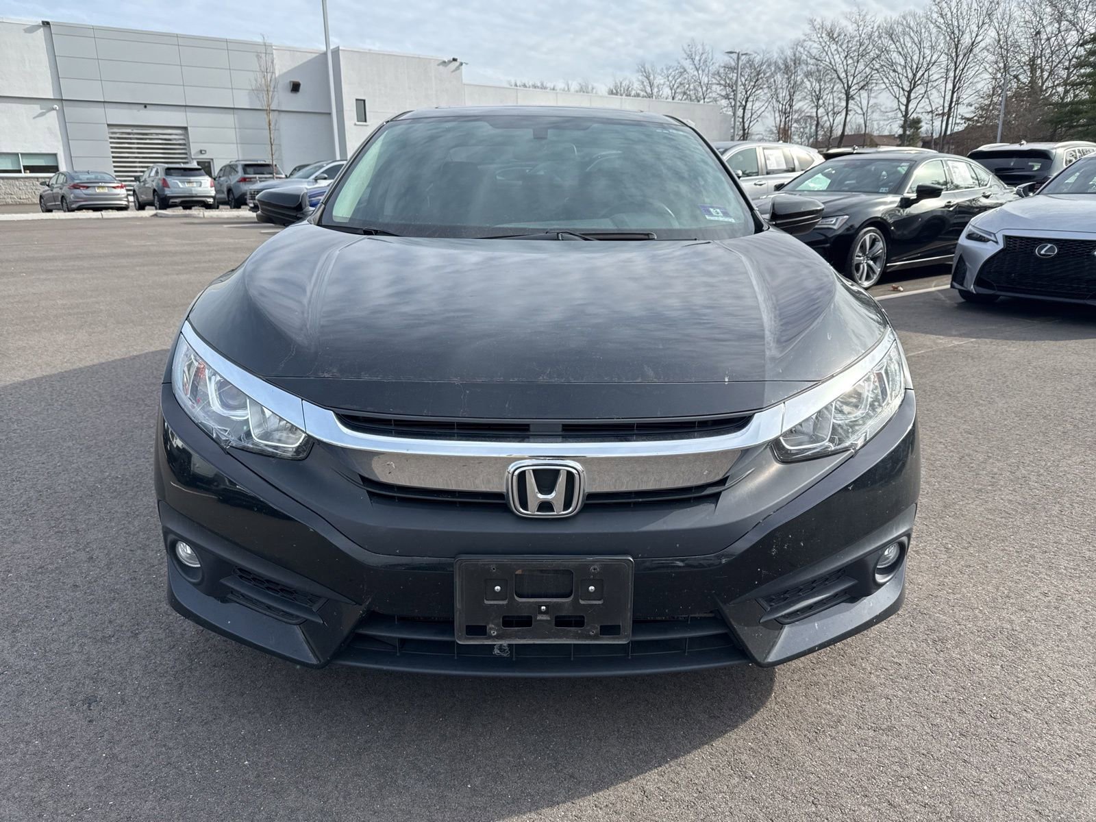 Used 2018 Honda Civic EX-T image 2