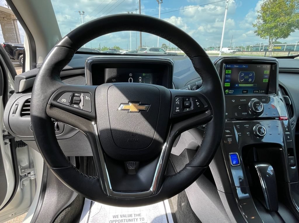 Used 2014 Chevrolet Volt Premium w/ Premium Trim Package FWD image 19