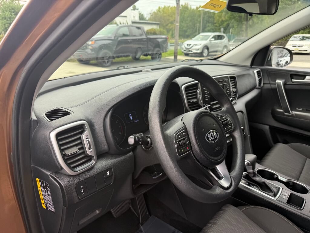 Used 2017 Kia Sportage LX FWD image 12