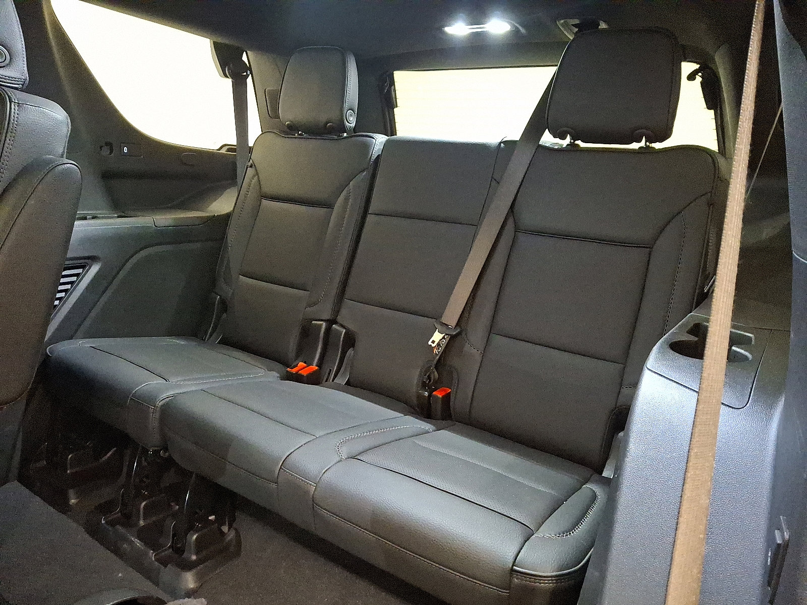 Used 2025 GMC Yukon Denali image 12