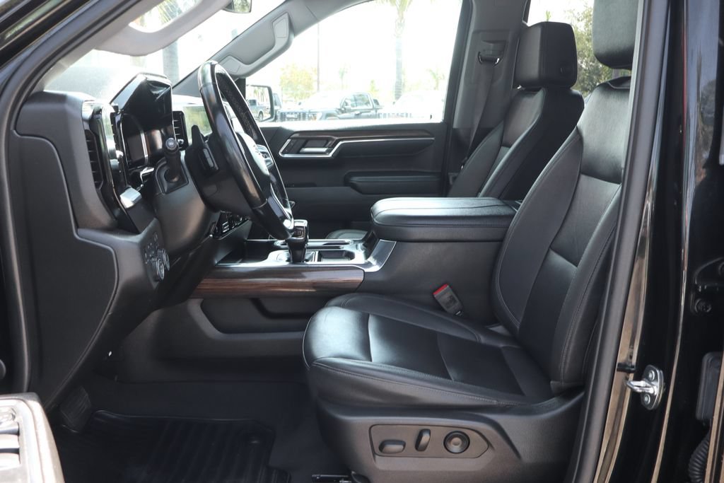 Used 2024 Chevrolet Silverado 1500 RST w/ Convenience Package II AWD/4WD image 22