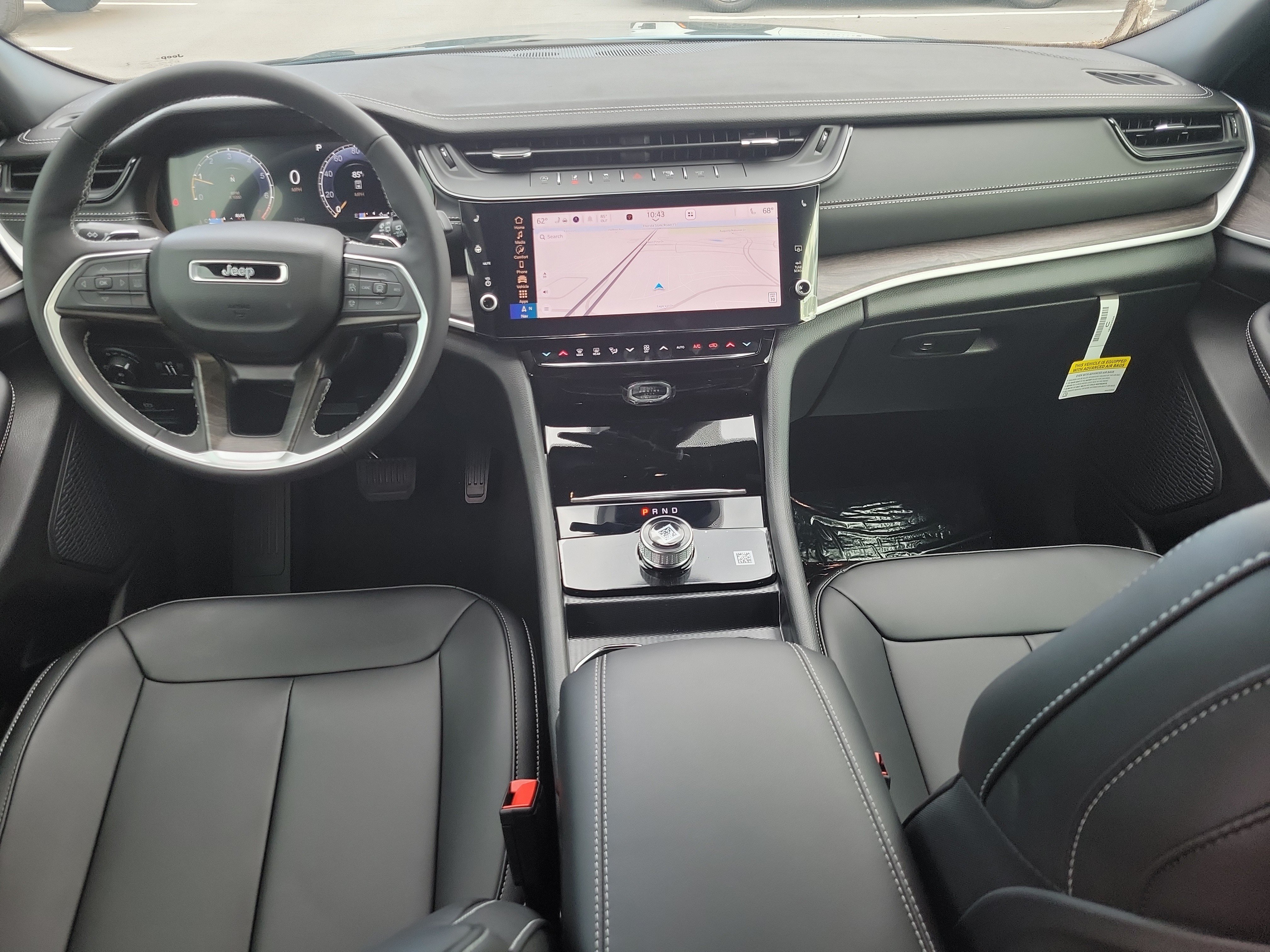 New 2027 Jeep Grand Cherokee L Limited RWD image 12